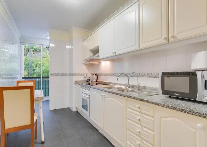 Isabel By Madeira * Ribeira Brava